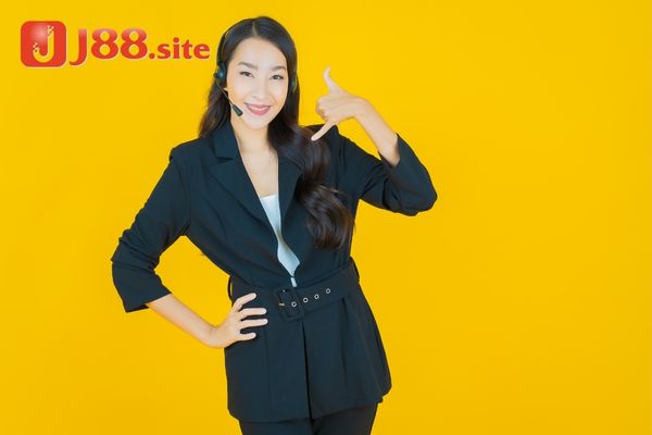CSKH hoạt động 24/7 hỗ trợ người chơi